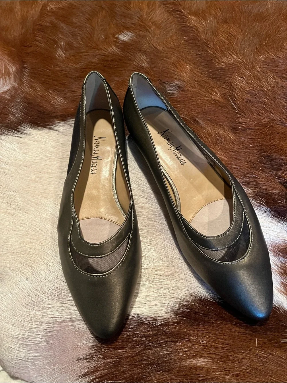 Neiman Marcus Olive Green Leather Ballet Flats